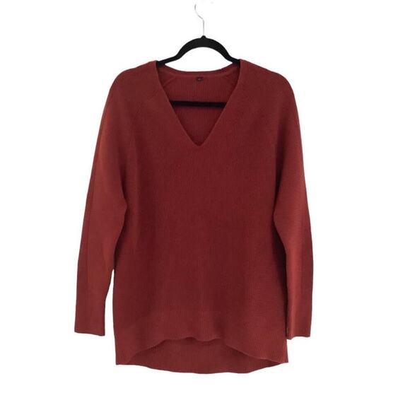 Athleta Hanover V Neck Sweater In Canyon Red Size Small Merino Wool Blend Ribbed - Picture 2 of 11